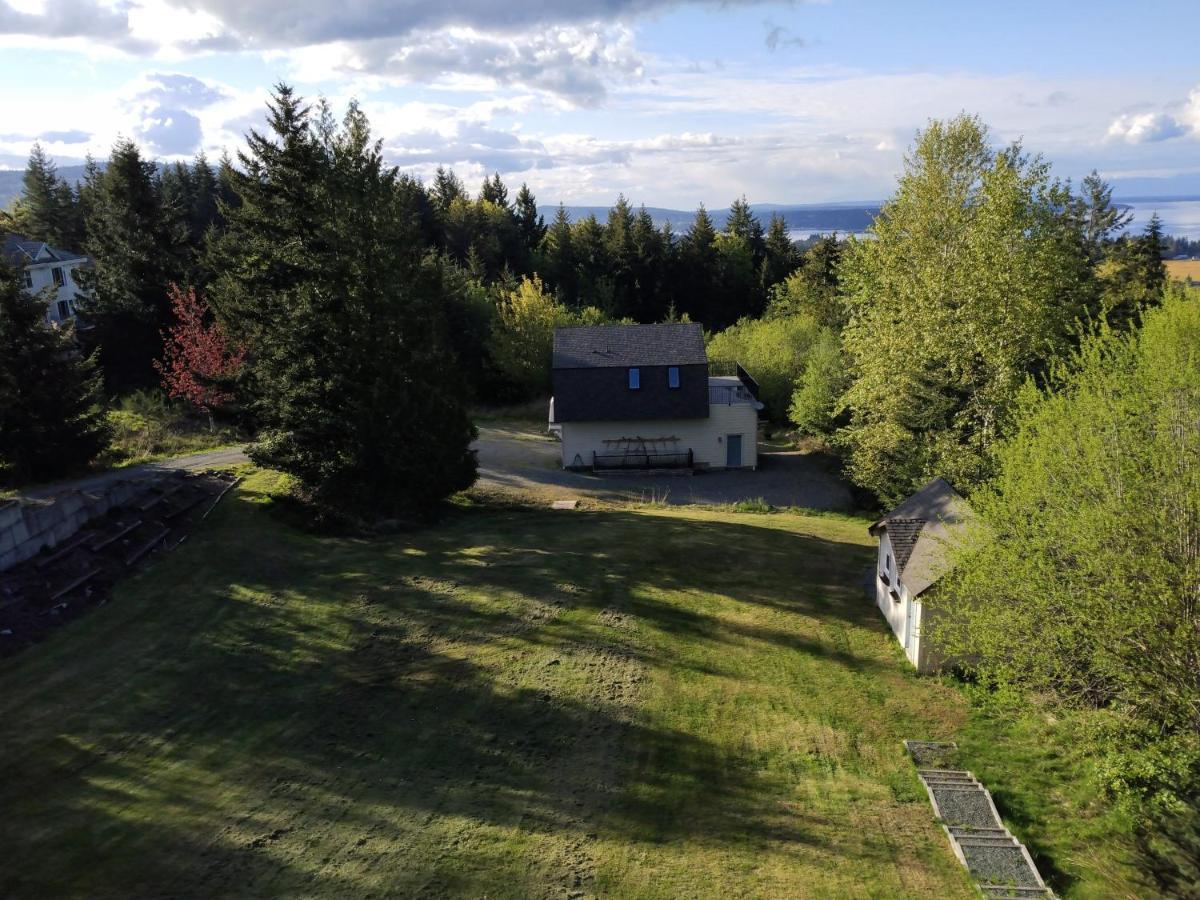 By The Bay Lavender Villa Chemainus Exterior photo